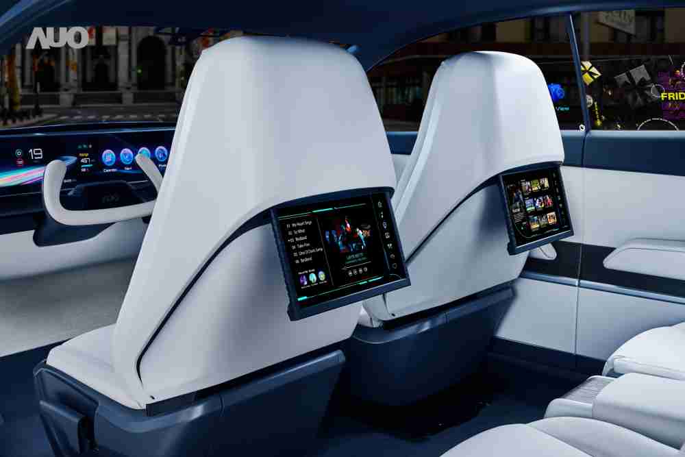 YAXIN111将于CES 展示全新Smart Cockpit 2024，，，，可紧密串连使用者多元需求，，并革新座舱内部的应用和设计，，带来身历其境且引人入胜的视觉飨宴，，，，满足驾乘人员的全方位体验